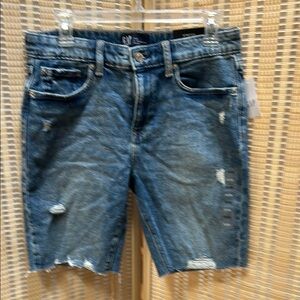 Gap 9”Bermuda Mid Rise Stretch Short W/Raw Hem Sz 6/28-NWTS